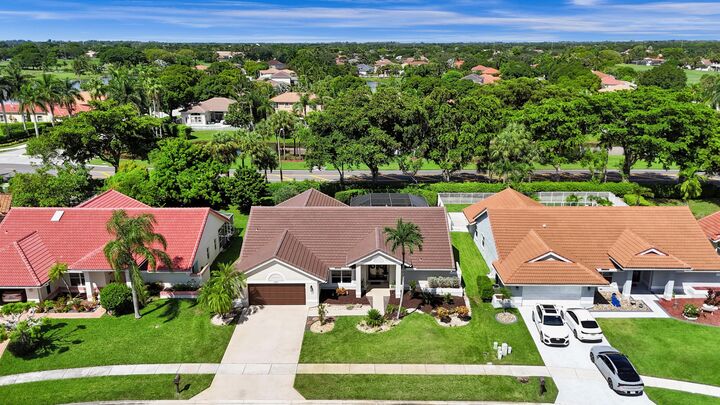 Property Photo:  5693 Lake Shore Village Circle  FL 33463 