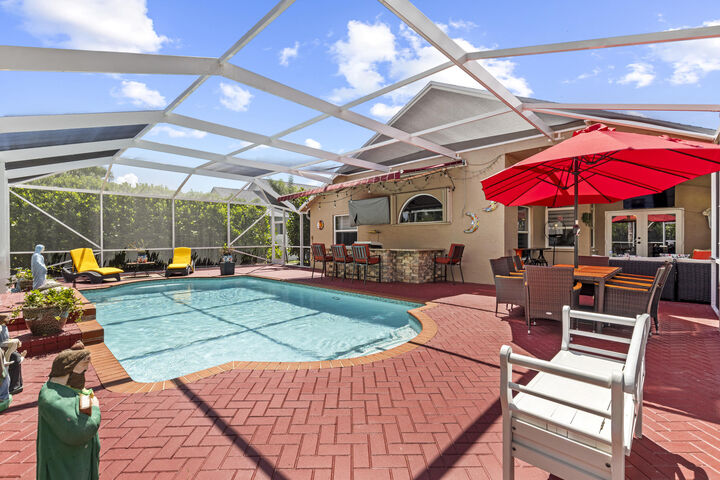 Property Photo: 15193 Oak Chase Court FL 33414