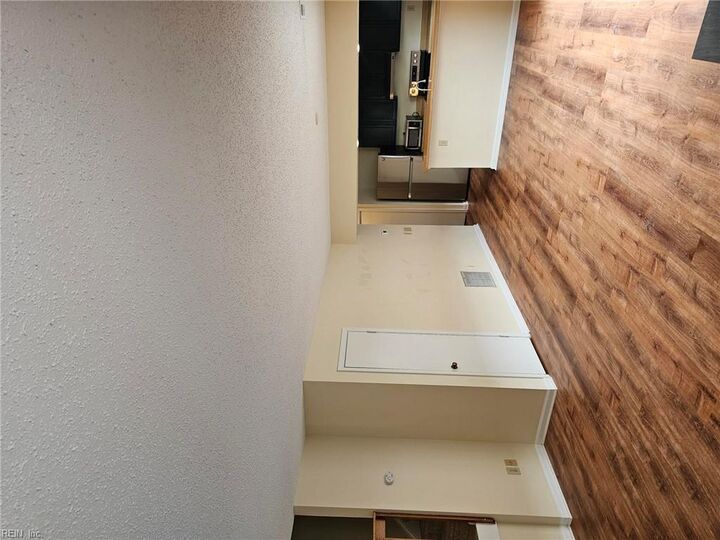 Property Photo: 652 Oleander Cir VA 23464