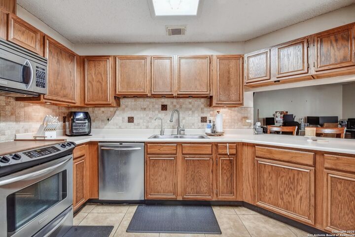 Property Photo:  14218 Fairwayhill  TX 78217 