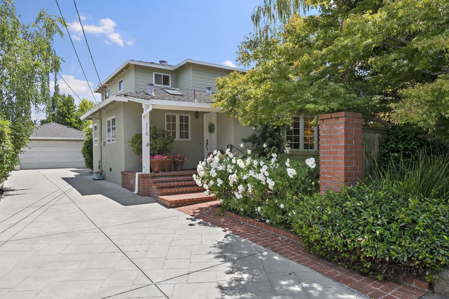 Property Photo: 770 Mora Drive CA 94024