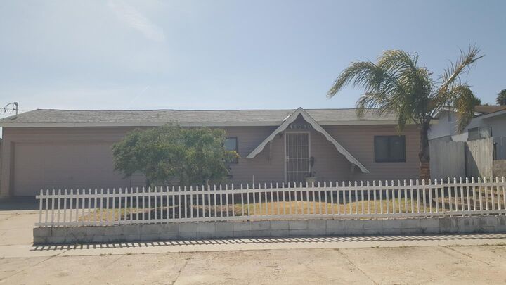 45090 Crown Avenue  King City CA 93930 photo