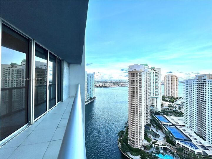 Property Photo: 475 Brickell Av 3107 FL 33131