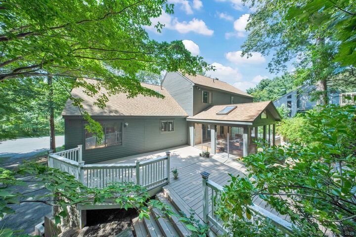 Property Photo:  80 Greentree Drive  CT 06033 