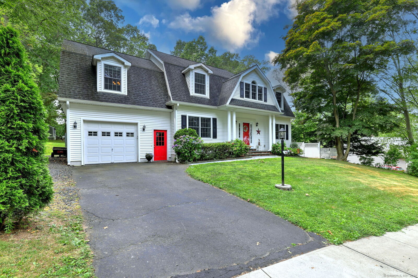 Property Photo:  81 Oriole Lane  CT 06460 
