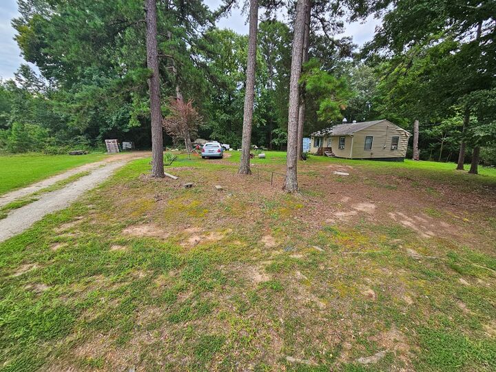 Property Photo: 115 Roanoke Drive VA 23927