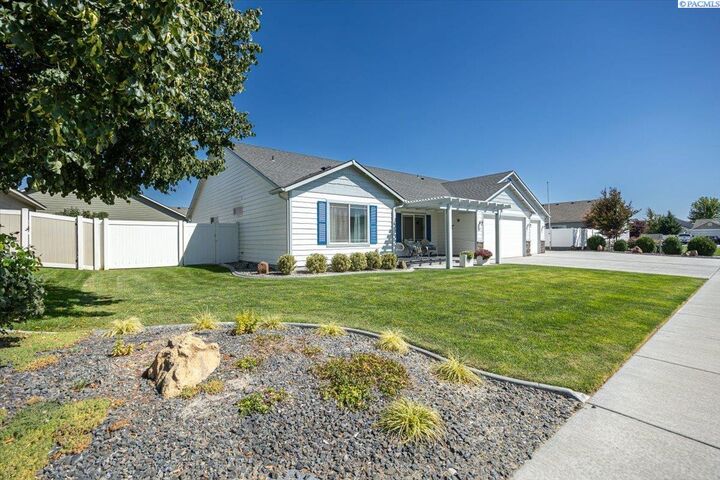 Property Photo:  5215 Madrid Lane  WA 99301 