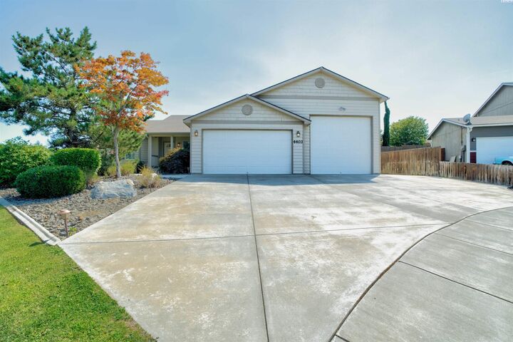 Property Photo:  4403 Tusayan Ct  WA 99301 