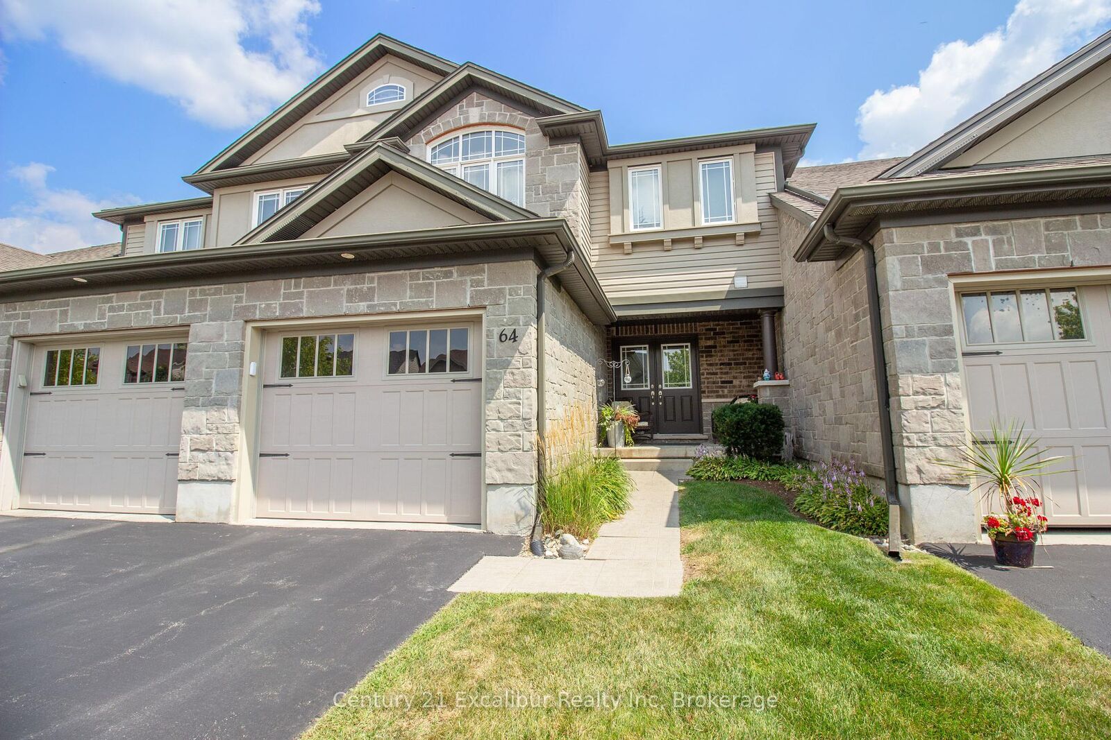 Photo de la propriété:  64 Aberdeen Street 64A  ON N1M 0C1 