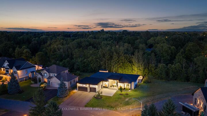 Property Photo:  5398 Mansel Crescent  ON K4M 1L3 