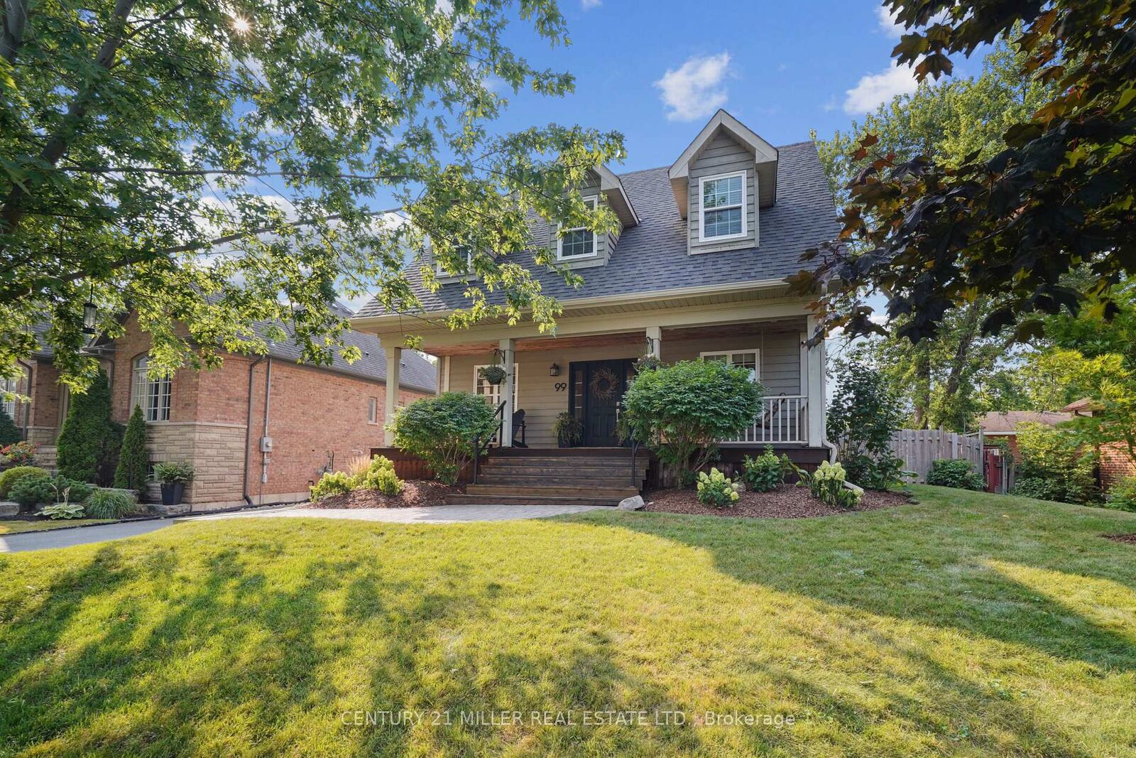 Property Photo:  99 Barton Street  ON L9T 1C8 