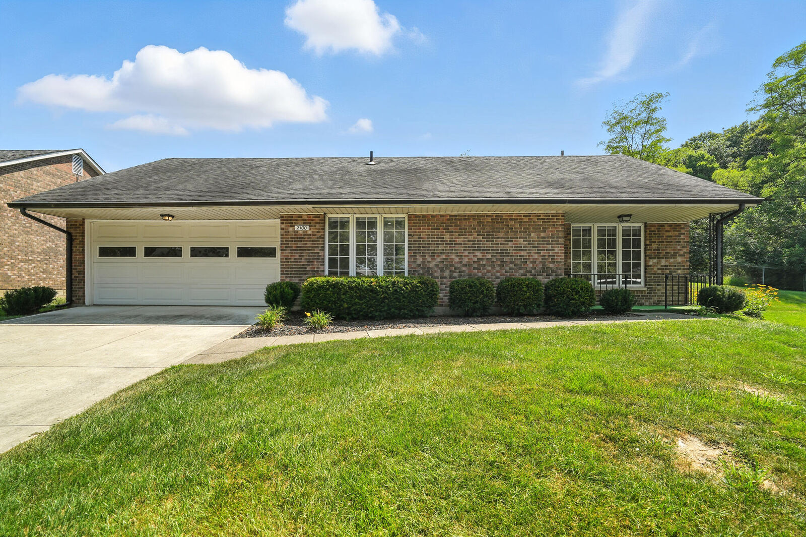 Property Photo:  2100 Manhattan Boulevard  OH 45504 
