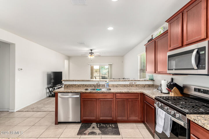 Property Photo:  7110 S 76th Avenue  AZ 85339