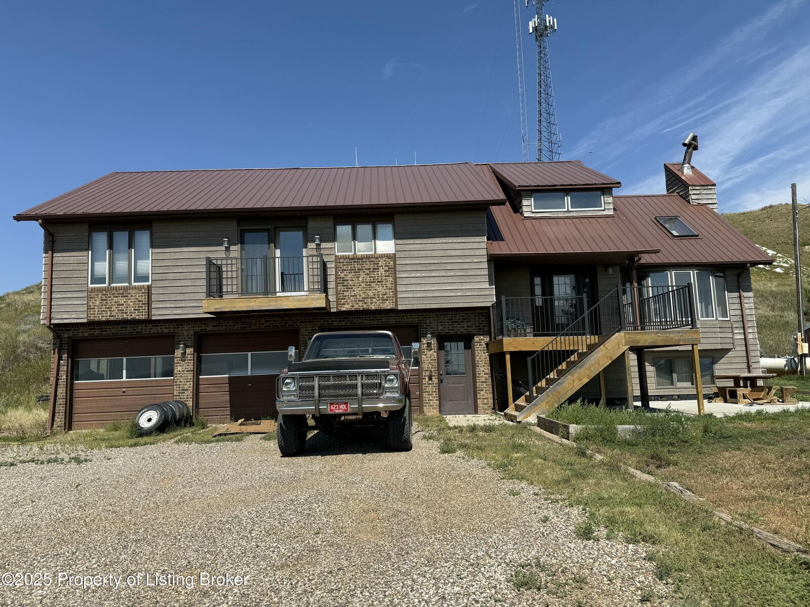 Property Photo: 304 12th Street NE ND 58623