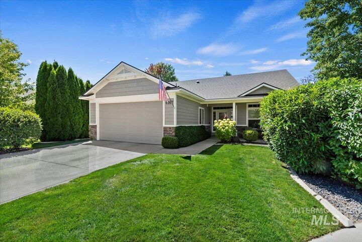 Property Photo: 6167 N Bandon Pl ID 83714