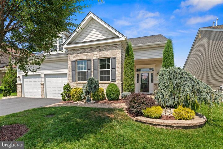 130 Cobblestone Boulevard  Monroe Township NJ 08831 photo