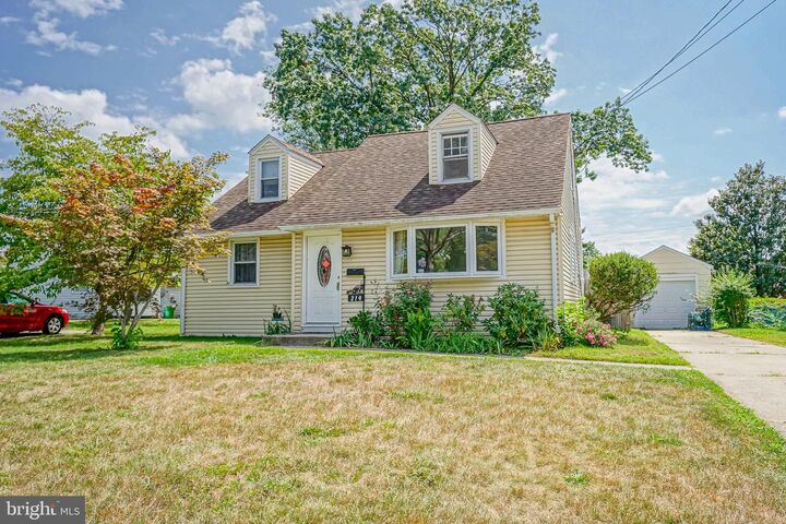 214 Albertson Avenue  Barrington NJ 08007 photo