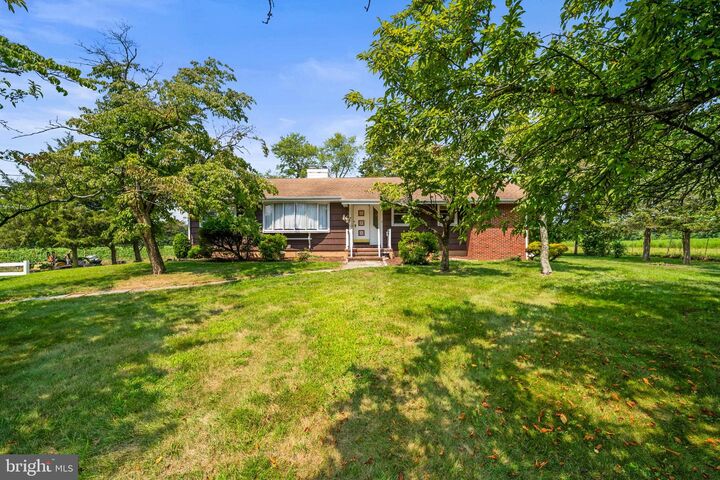 392 Extonville Road  Allentown NJ 08501 photo