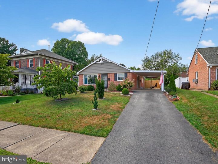 Property Photo: 1035 Chestnut Street PA 17512
