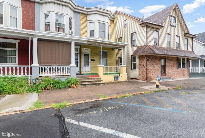 Property Photo: 640 S 2nd Street PA 17113