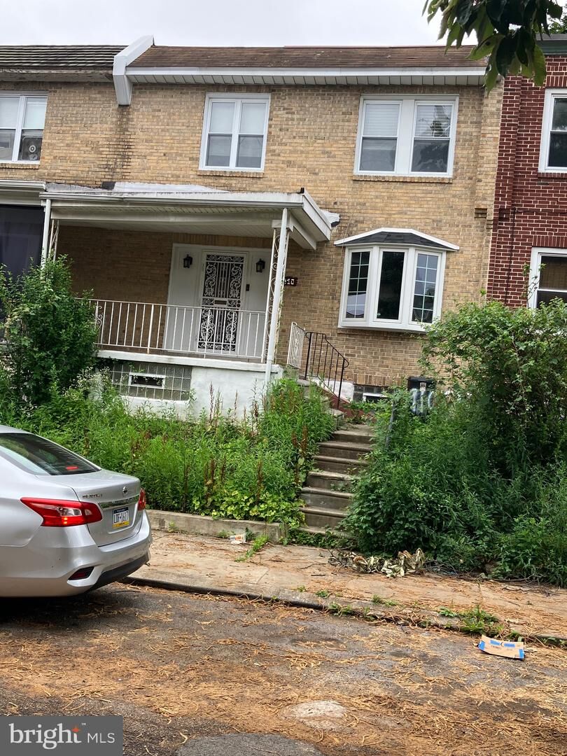 Property Photo: 910 E Stafford Street PA 19138