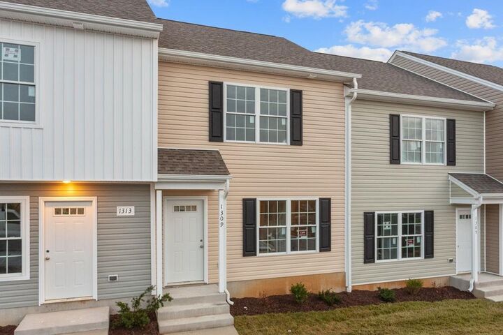 Property Photo: 1309 Luke Ln VA 22802