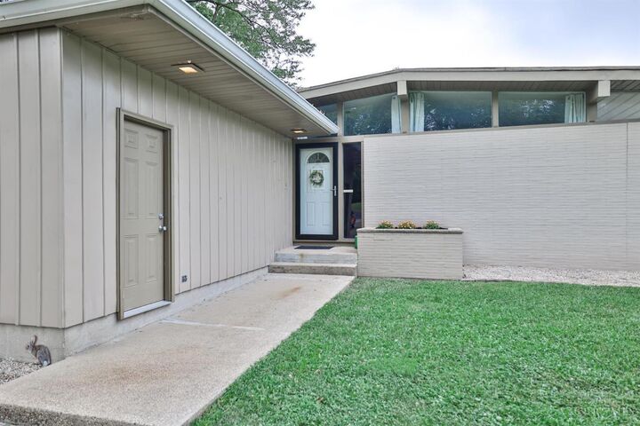 Property Photo:  496 Todhunter Road  OH 45050 