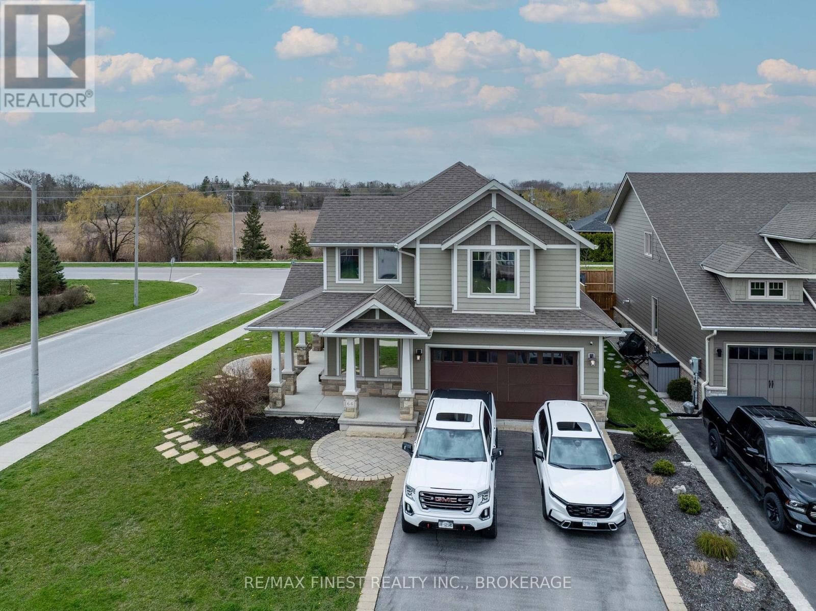 Photo de la propriété:  64 Tessa Boulevard  ON K8N 0B4 