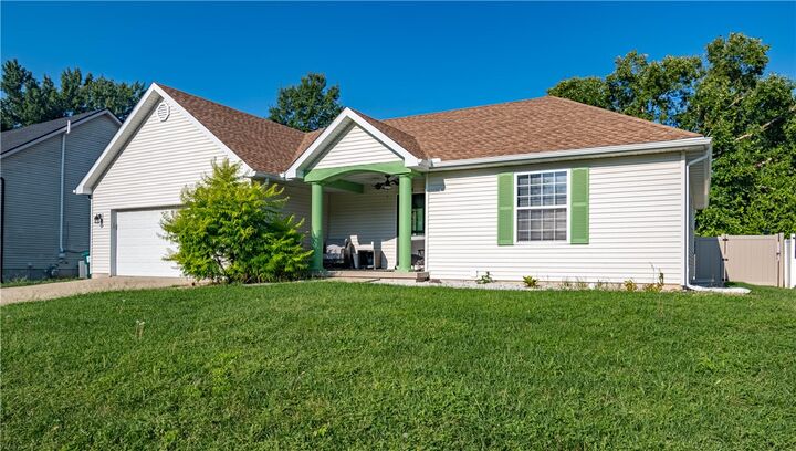 Property Photo: 801 Jacobs Way IL 62535