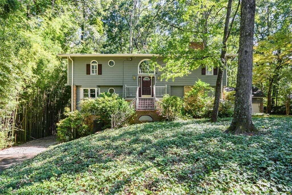 Property Photo:  852 Hickory Drive SW  GA 30064 