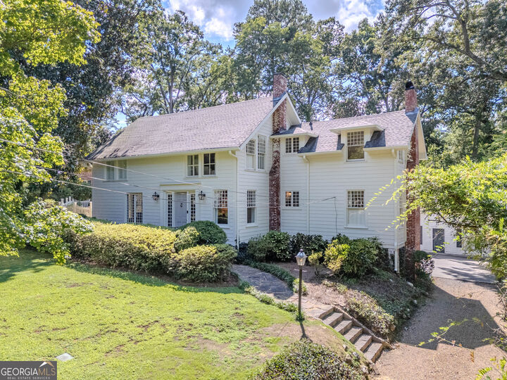Property Photo: 211 Sherwood Road SW GA 30165