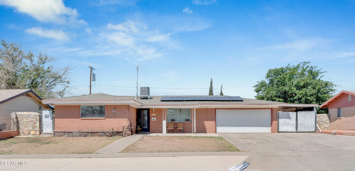 Property Photo: 3211 Drumond Road TX 79925