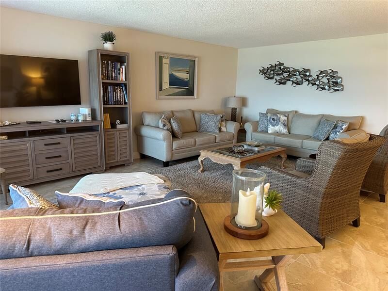 Property Photo: 5100 N Ocean Blvd 1111 FL 33308