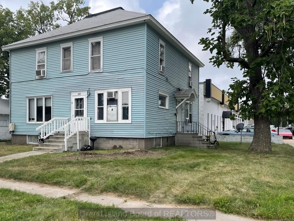 Property Photo: 422 N Cleburn St NE 68801