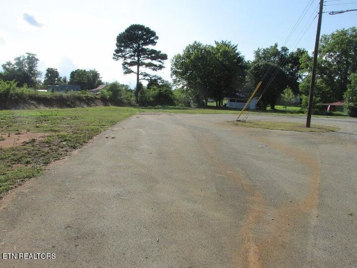 Property Photo:  650 Tn-95  TN 37742 