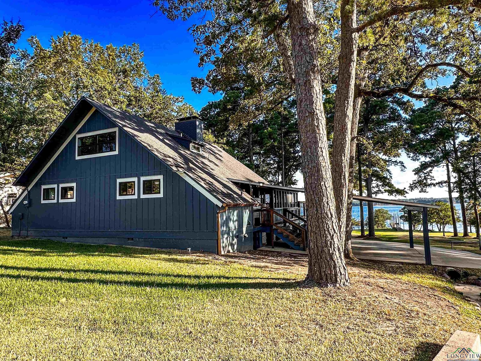 Property Photo: 279 Crestwood Loop TX 75630
