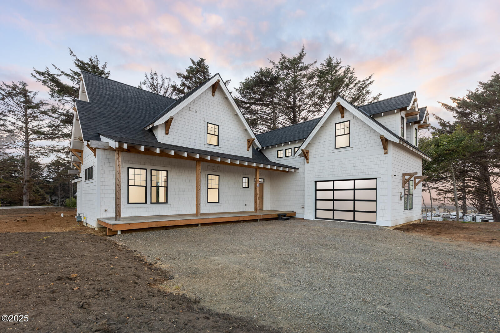 Property Photo:  1938 NW 40th Street  OR 97367 