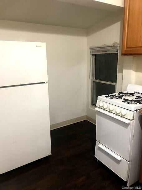 Property Photo: 185 Centre Avenue 1 NY 10805