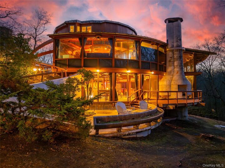 Property Photo:  196 Furnace Dock Road  NY 10567 