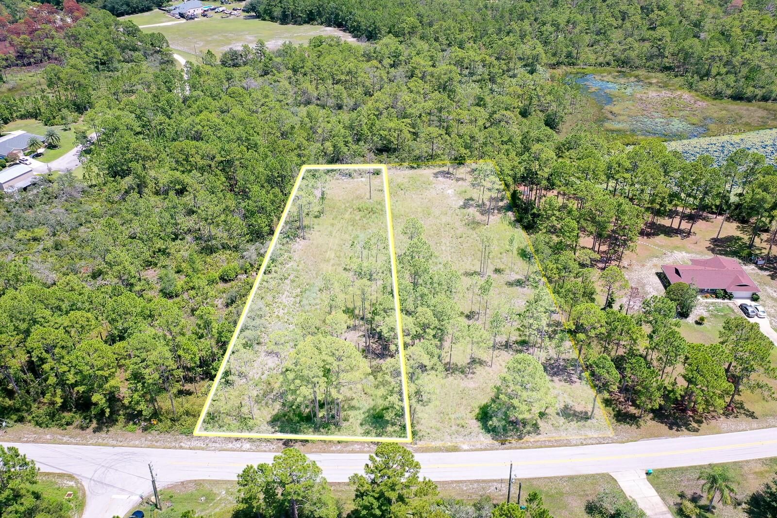 Property Photo: 2087 Laredo Drive FL 32738