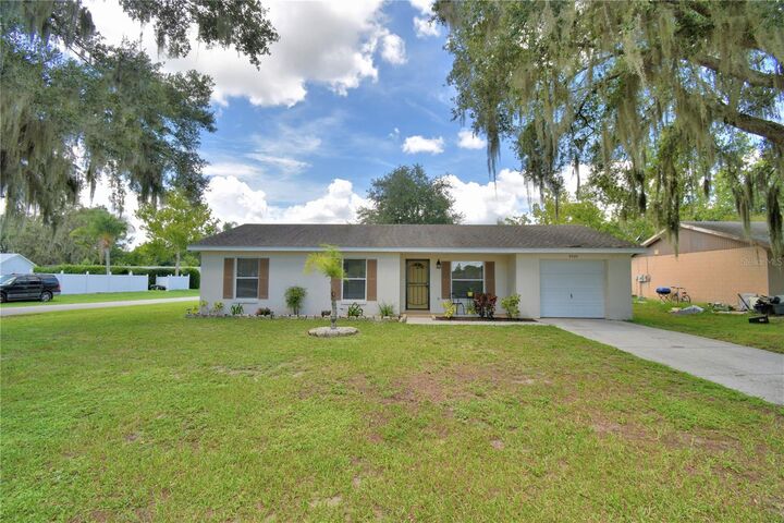 Property Photo: 9024 Damascus Avenue FL 33868