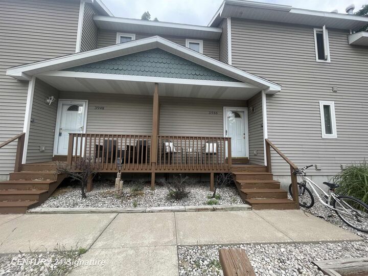 3946 Sherwood Forest Drive  Traverse City MI 49686 photo