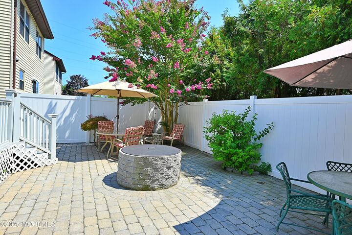 Property Photo:  20 Pendleton Place  NJ 08857 