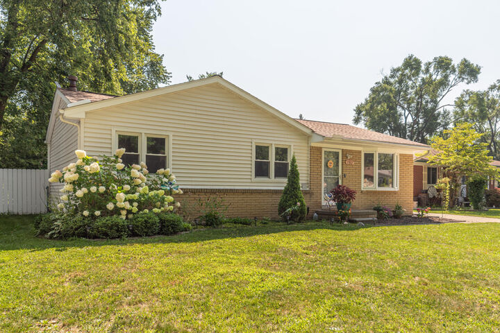 1511 Barchester Street  Westland MI 48186 photo