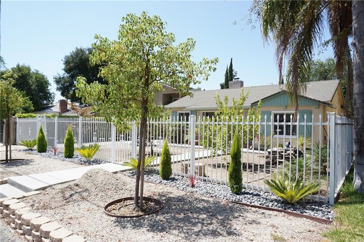 10333 Jordan Avenue  Chatsworth CA 91311 photo