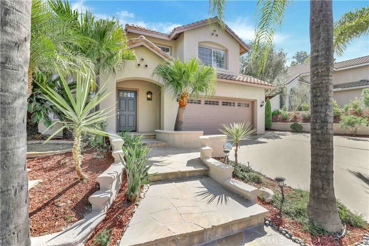 Property Photo:  18 Via Trompeta  CA 92688