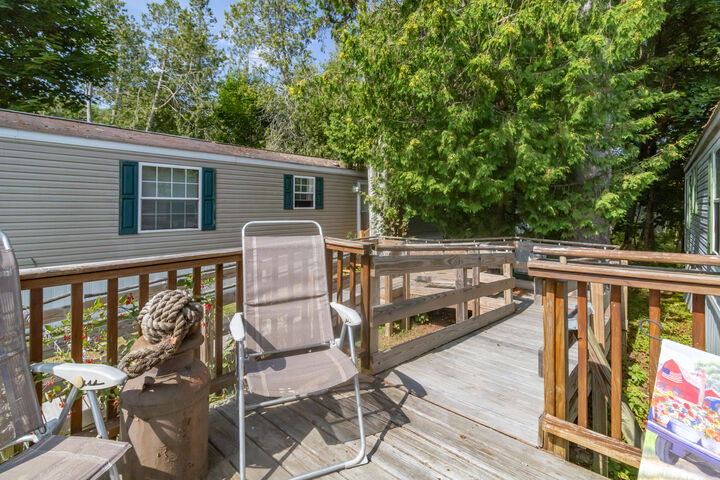 Property Photo:  13 Sleepy Hollow Drive  ME 04429 
