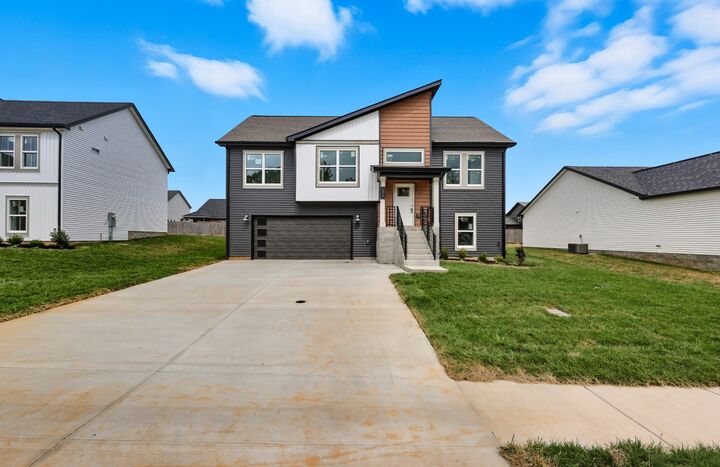 Property Photo:  172 Leltrim Dr  TN 37042 