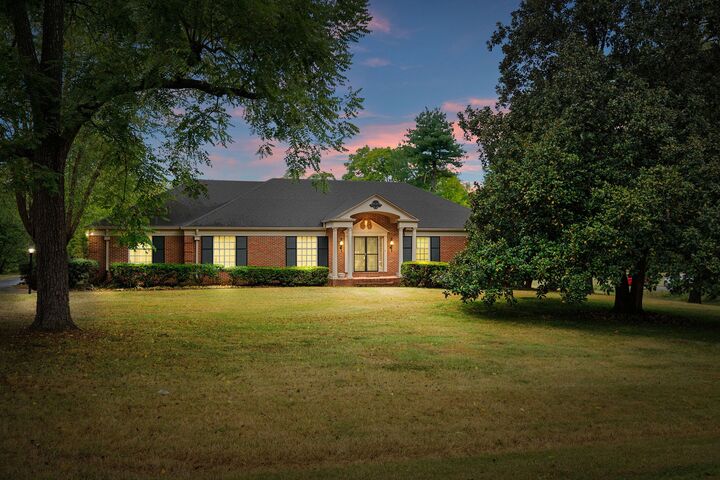 Property Photo:  420 Nesbitt Ln  TN 37115 