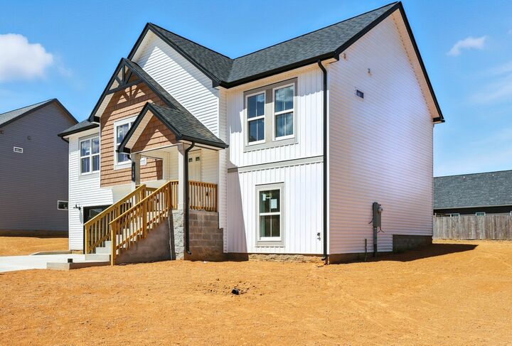 Property Photo: 168 Leitrim Dr TN 37042